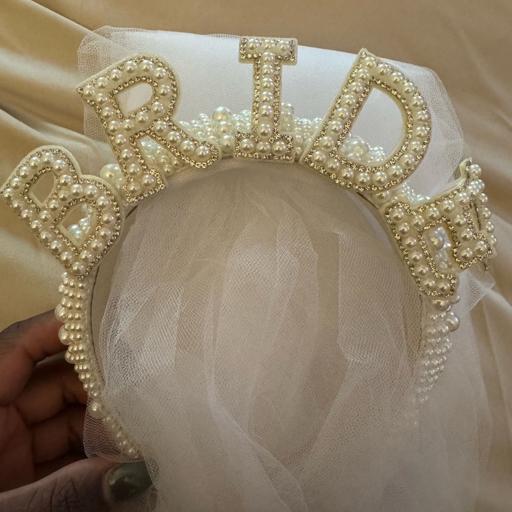 1 Piece Bride Headband & Veil